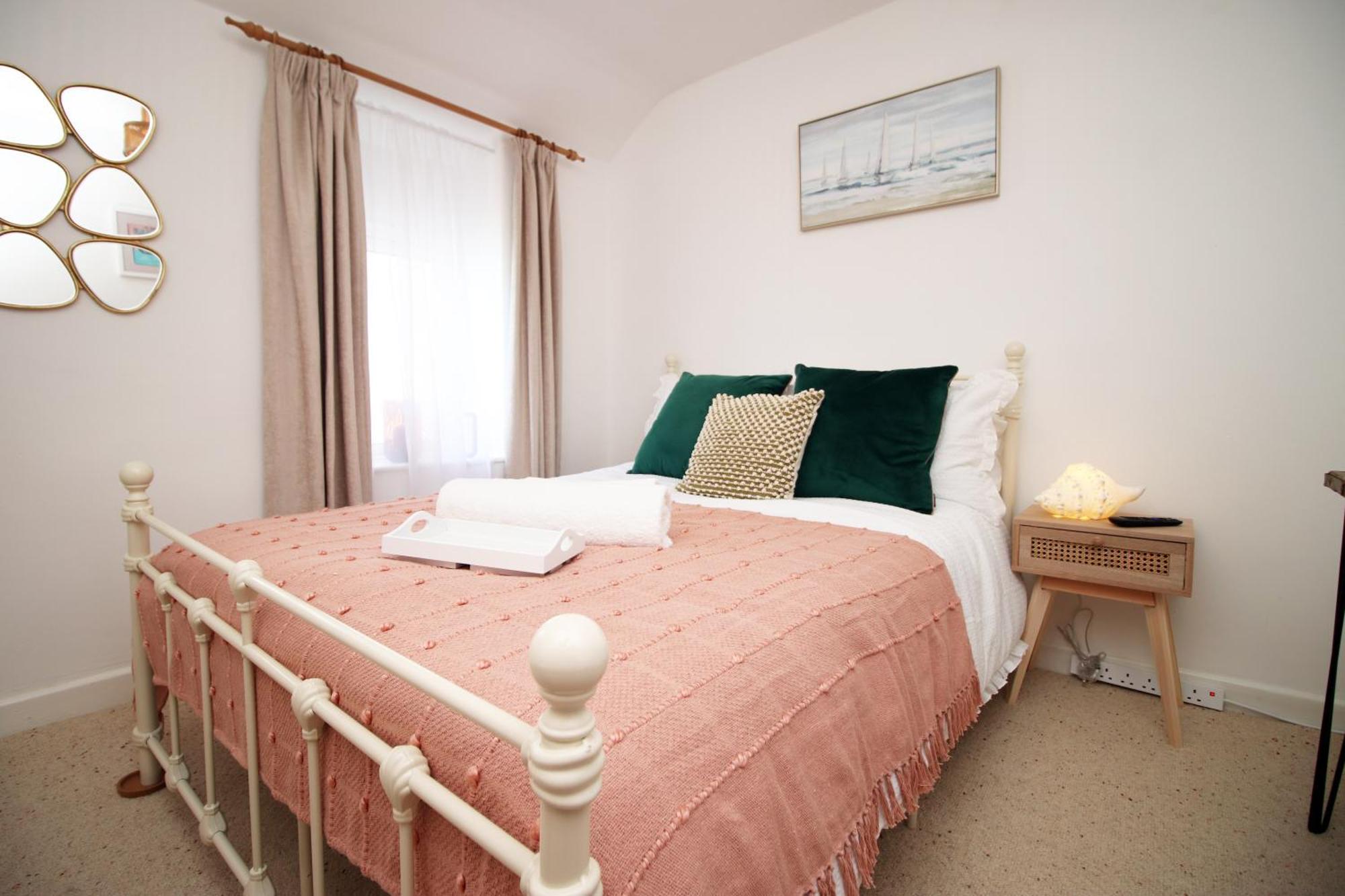 Little Gem In The Mumbles! Fishermans Cottage With Log Burner, Dog Friendly And Welcome Breakfast Hamper! المظهر الخارجي الصورة
